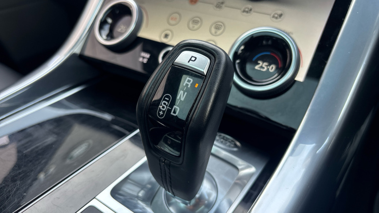 Land Rover Range Rover Sport 3.0 D300 HSE Silver 5dr Auto Diesel Estate